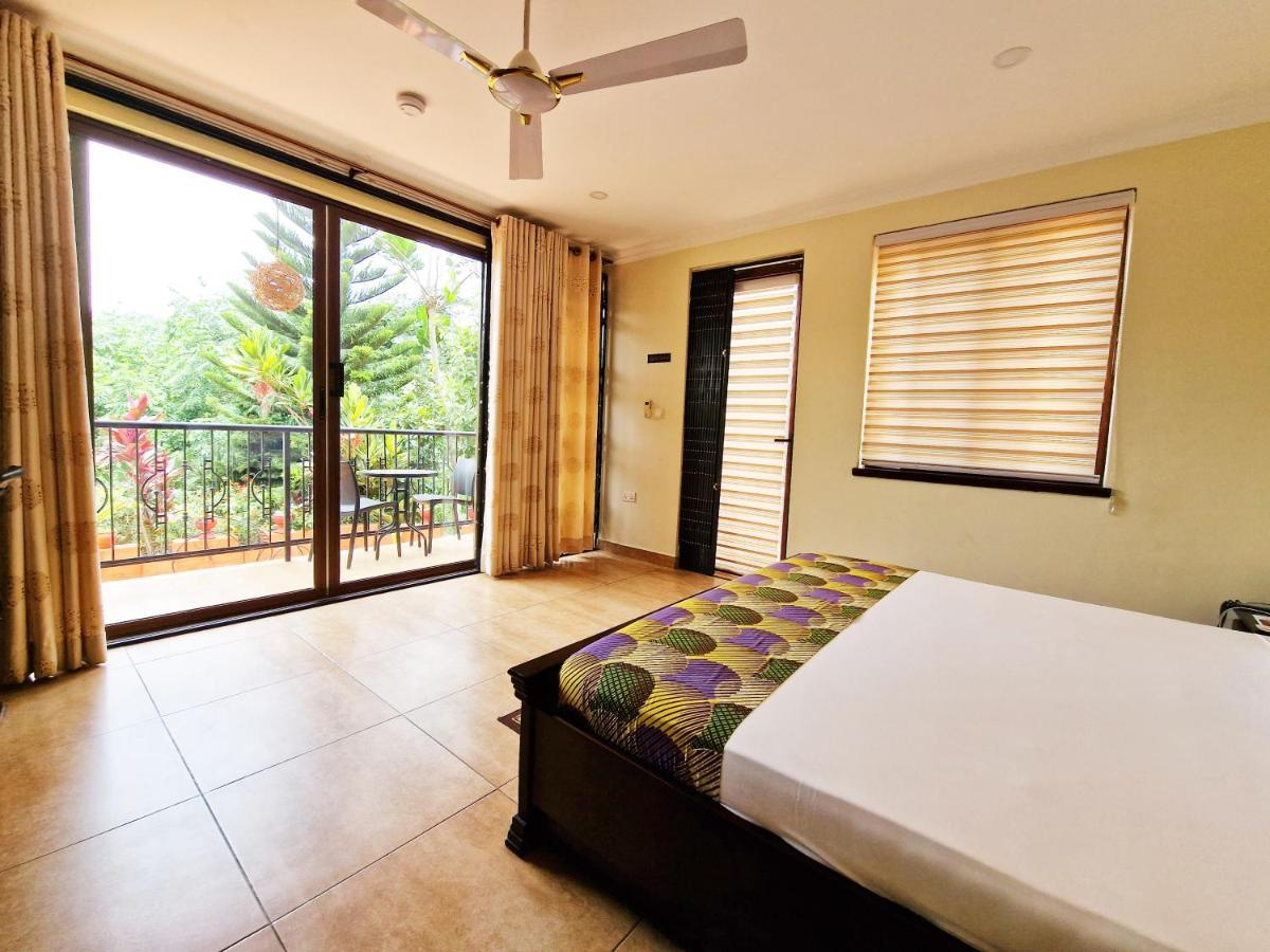 Cactus Creek Hotel Aburi Exterior foto
